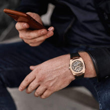 Load image into Gallery viewer, Skeleton Rubber 41.5 mm - Rose Gold
